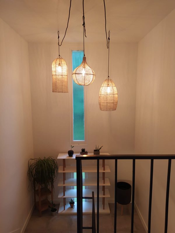 SUSPENSION LUMINAIRE EN DENTELLE DE RAPHIA MODÈLE TAROUDANT