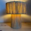 LAMPE À POSER EN RAPHIA H30 MODÈLE GOURRAMA – Image 3