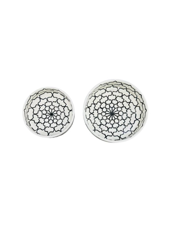 LOT DE 2 SALADIERS PLATS RONDS BLANC ET NOIR MAROCAIN FAIT MAIN