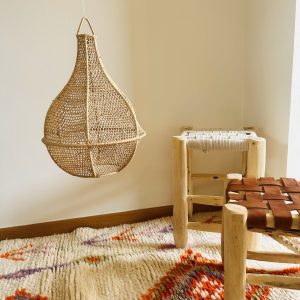 SUSPENSION EN DENTELLE DE RAPHIA POIRE H50 MODÈLE TAROUDANT