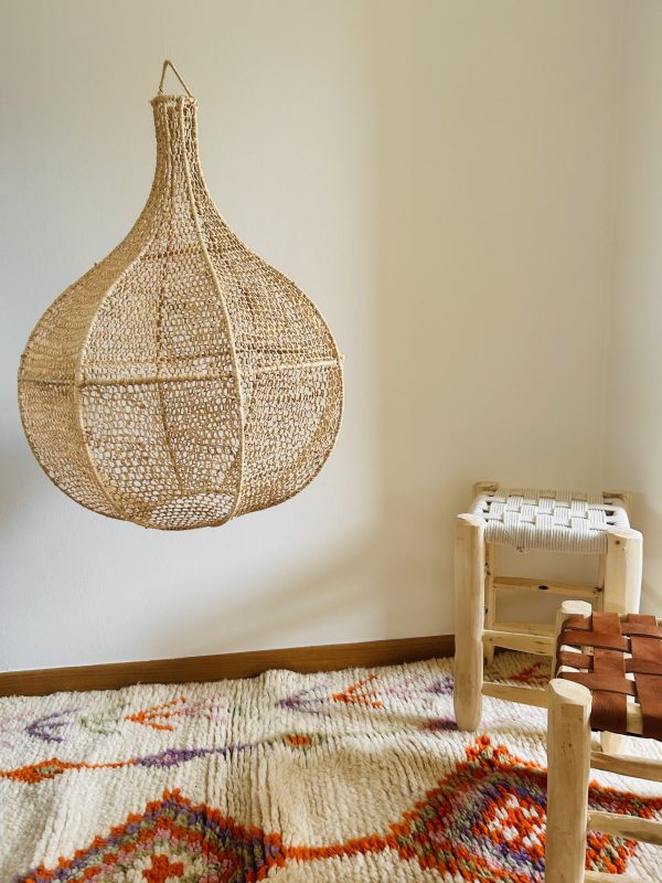 SUSPENSION EN DENTELLE DE RAPHIA POIRE H70 MODÈLE TAROUDANT