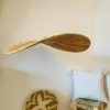 SUSPENSION EN RAPHIA PLATE TAILLE L 80 CM MODÈLE SKOURA – Image 2
