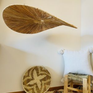 SUSPENSION EN RAPHIA PLATE TAILLE L 80 CM MODÈLE SKOURA