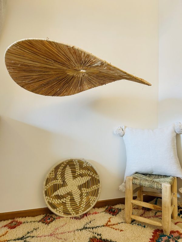SUSPENSION EN RAPHIA PLATE TAILLE L 80 CM MODÈLE SKOURA
