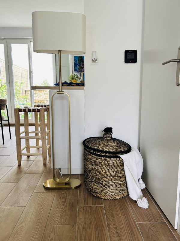 PANIER DE RANGEMENT BERBÈRE EN PALMIER ET LAINE NOIR 40CM MODÈLE ESSAOUIRA