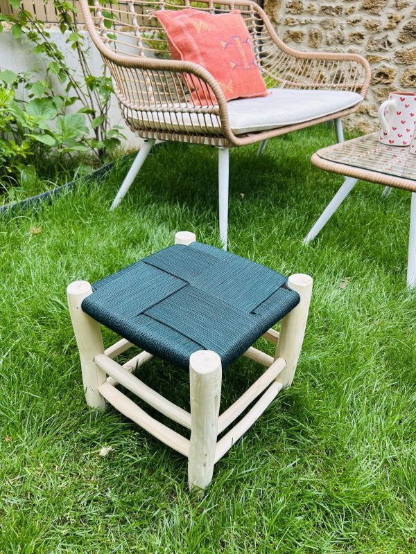 TABOURET EN FIL VERT BOUTEILLE ET BOIS NATUREL 30x30CM