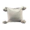 HOUSSE DE COUSSIN À POMPONS BEIGE 50x50 MODÈLE NAÏMA – Image 2