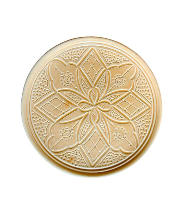ASSIETTE À EMPREINTES BEIGE MAROCAINE 25CM FAIT MAIN