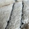 TAPIS BERBÈRE BÉNI OUARAIN EN LAINE SUPÉRIEURE BLANC RAYÉ NOIR 210x158 #151 – Image 6