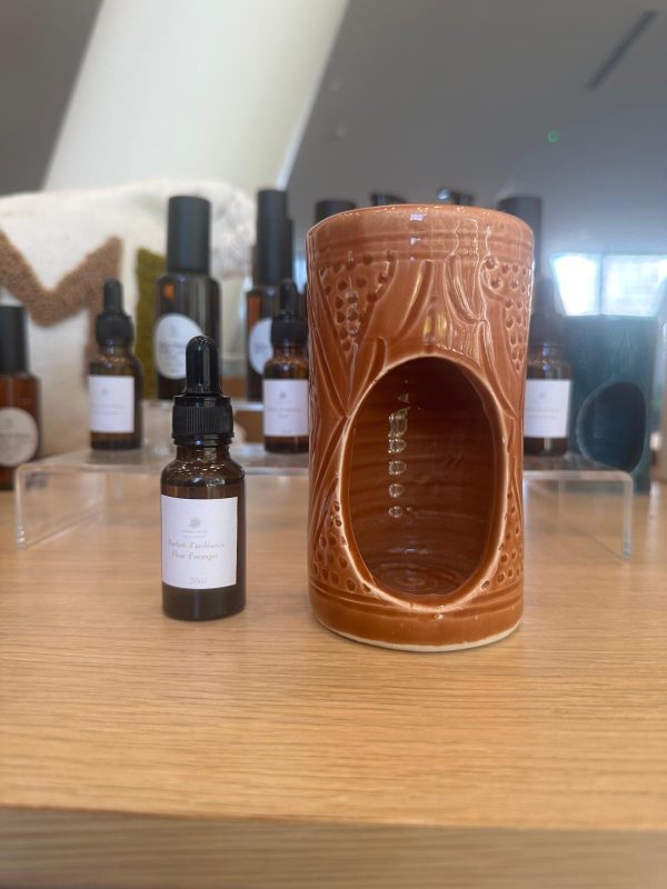 DIFFUSEUR À EMPREINTES MARRON MAROCAIN AVEC HUILE À BRÛLER FLEUR D’ORANGER