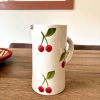 CRUCHE CARAFE PICHET BLANC ET CERISE ROUGE – Image 2